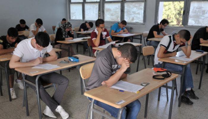 هام للتلاميذ… الحكومة تقرر ست إجراءات لمحاربة الغش بامتحانات البكالوريا