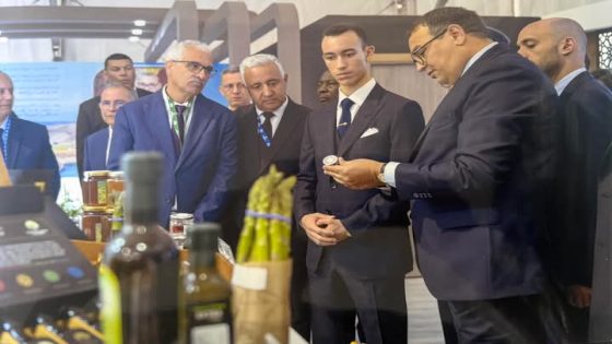 عادل البراكات رئيس جهة بني ملال خنيفرة يُبرز مُؤهلات الجهة أمام ولي العهد مولاي الحسن في المعرض الفلاحي